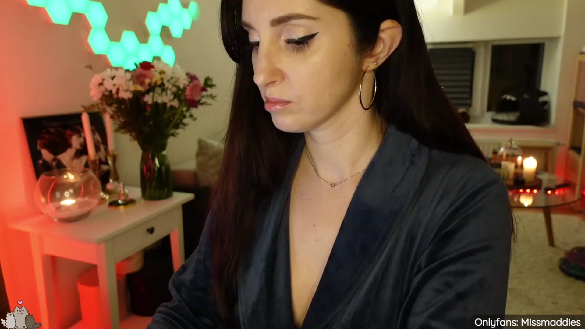 Gallery image thumbnail from MissMaddies's myfreecams stream on, 03/18/2023, 03:17 image 12 of 20