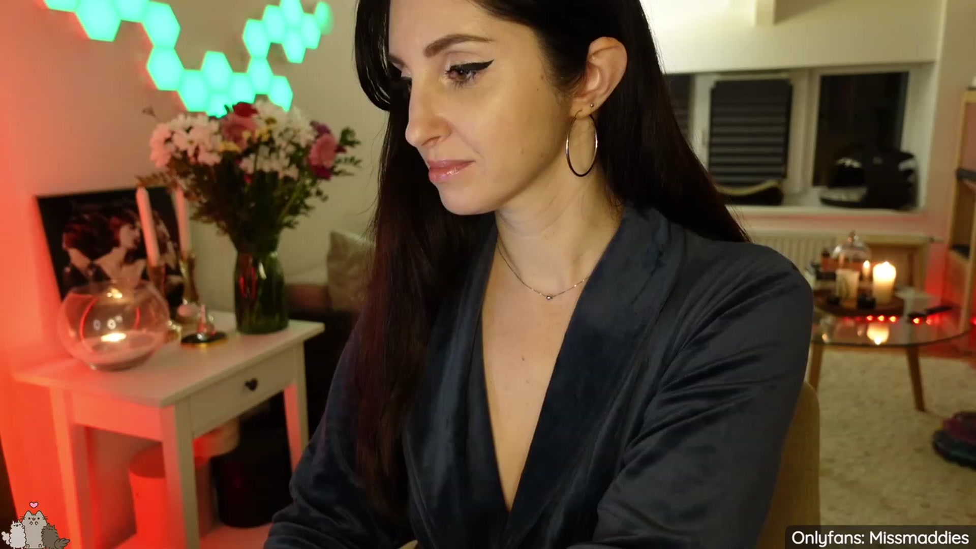 Gallery image thumbnail from MissMaddies's myfreecams stream on, 03/18/2023, 03:17 image 11 of 20
