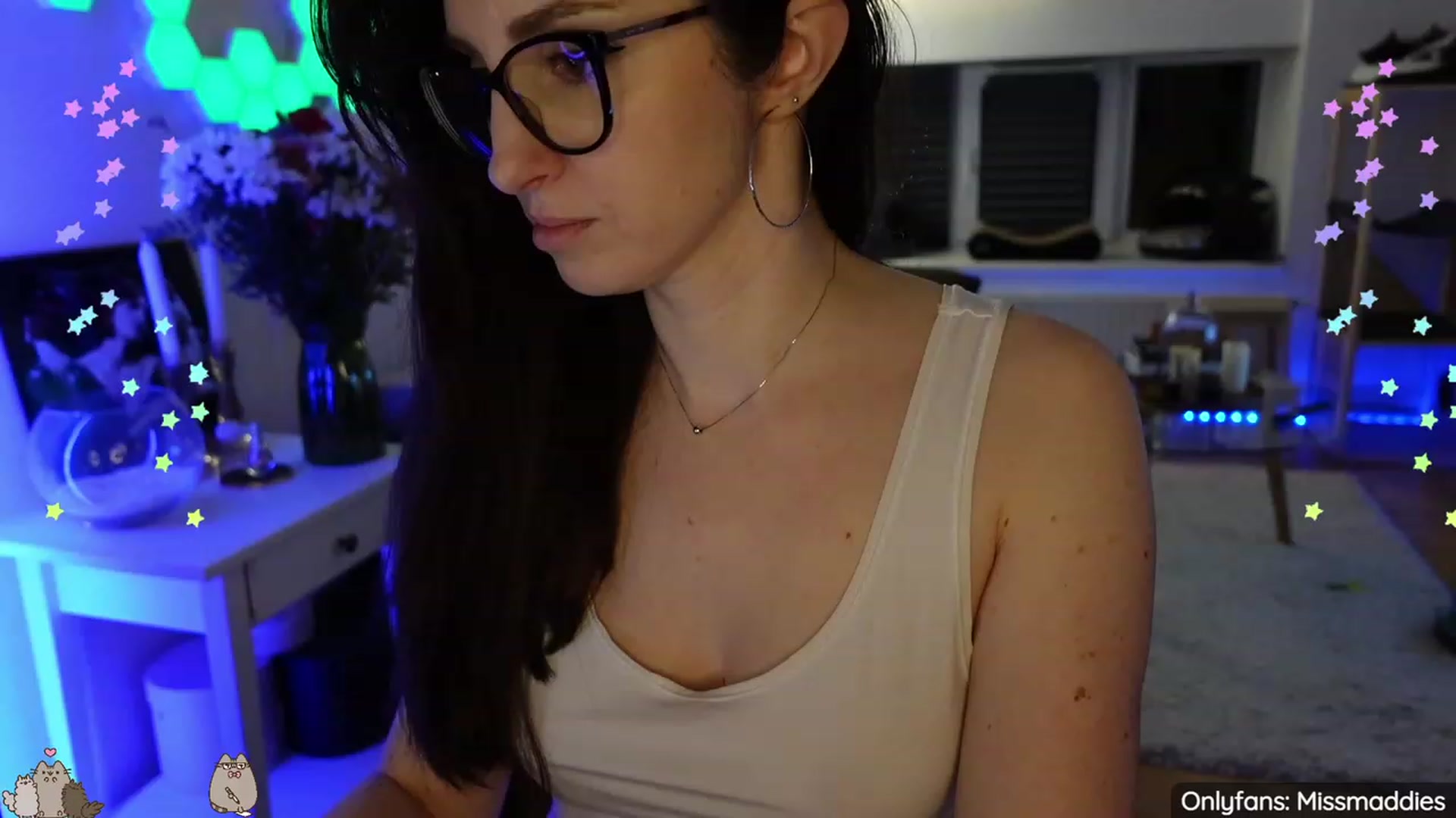 Gallery image thumbnail from MissMaddies's myfreecams stream on, 03/19/2023, 03:16 image 20 of 20