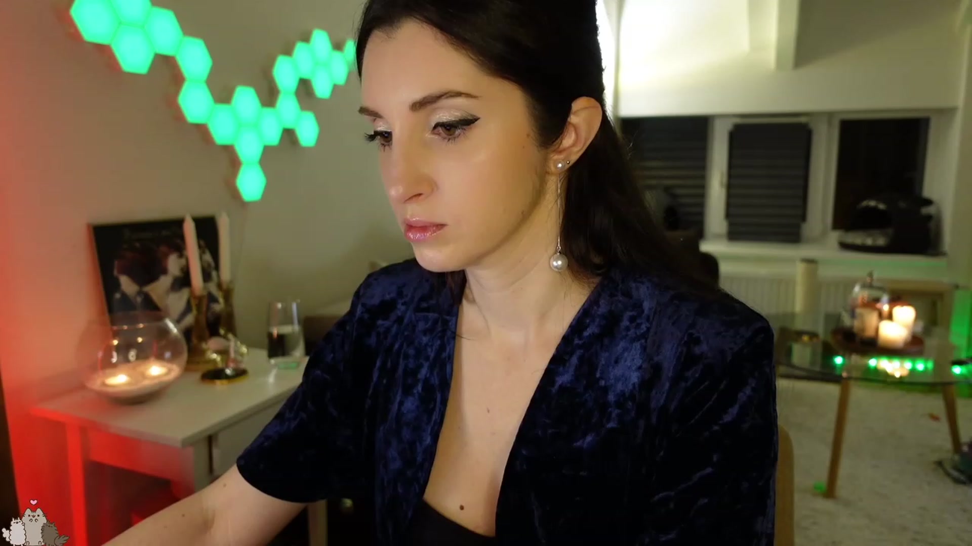 Gallery image thumbnail from MissMaddies's myfreecams stream on, 03/25/2023, 02:39 image 6 of 20