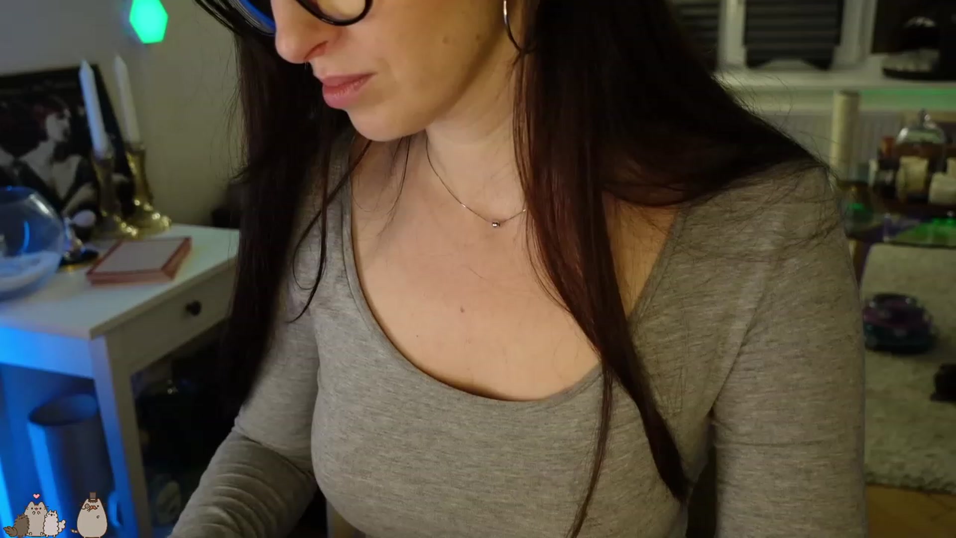 Gallery image thumbnail from MissMaddies's myfreecams stream on, 03/28/2023, 03:27 image 1 of 20