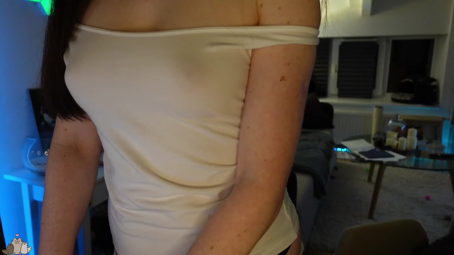 Gallery image thumbnail from MissMaddies's myfreecams stream on, 03/30/2023, 01:38 image 11 of 20