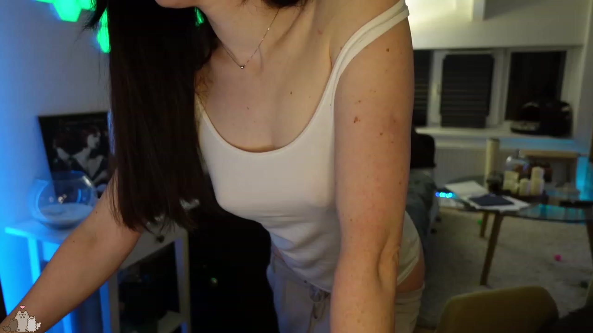 Gallery image thumbnail from MissMaddies's myfreecams stream on, 03/30/2023, 01:38 image 12 of 20