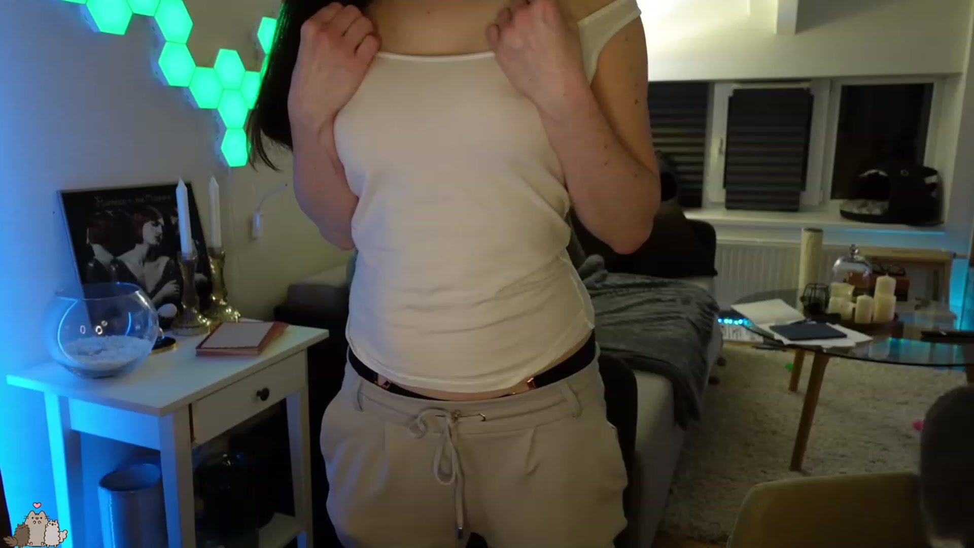 Gallery image thumbnail from MissMaddies's myfreecams stream on, 03/30/2023, 01:38 image 5 of 20