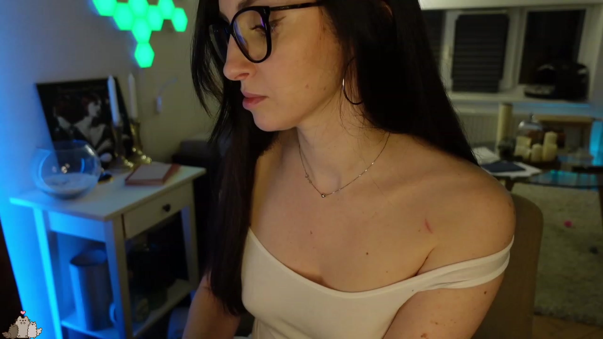 Gallery image thumbnail from MissMaddies's myfreecams stream on, 03/30/2023, 02:01 image 17 of 20