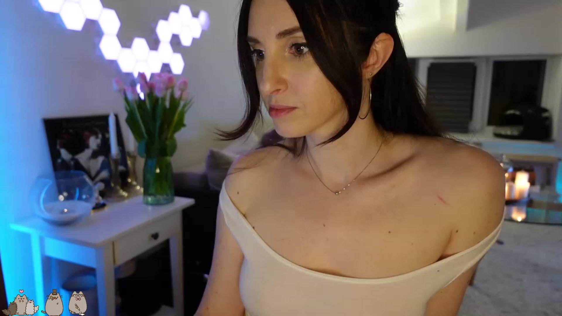 Gallery image thumbnail from MissMaddies's myfreecams stream on, 04/01/2023, 01:05 image 9 of 20