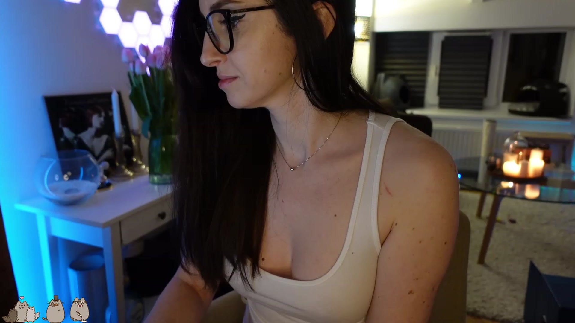 Gallery image thumbnail from MissMaddies's myfreecams stream on, 04/01/2023, 03:53 image 13 of 20