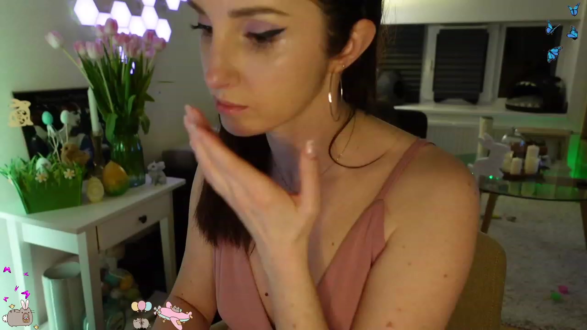 Gallery image thumbnail from MissMaddies's myfreecams stream on, 04/02/2023, 02:03 image 18 of 20