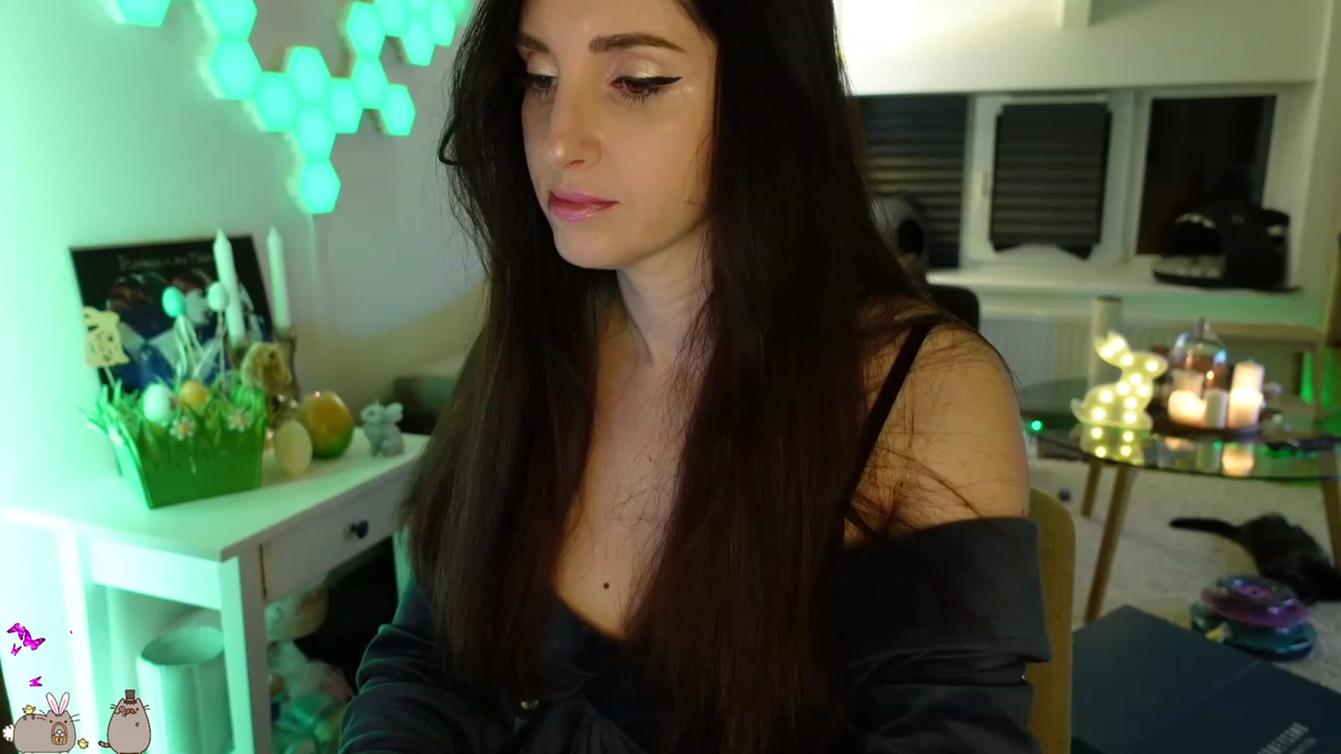 Gallery image thumbnail from MissMaddies's myfreecams stream on, 04/08/2023, 24:35 image 16 of 20