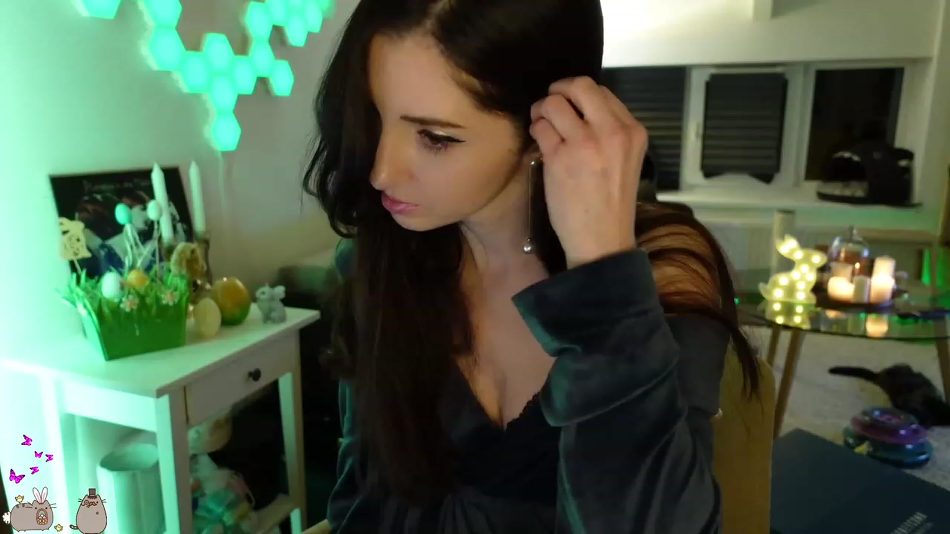 Gallery image thumbnail from MissMaddies's myfreecams stream on, 04/08/2023, 24:35 image 18 of 20