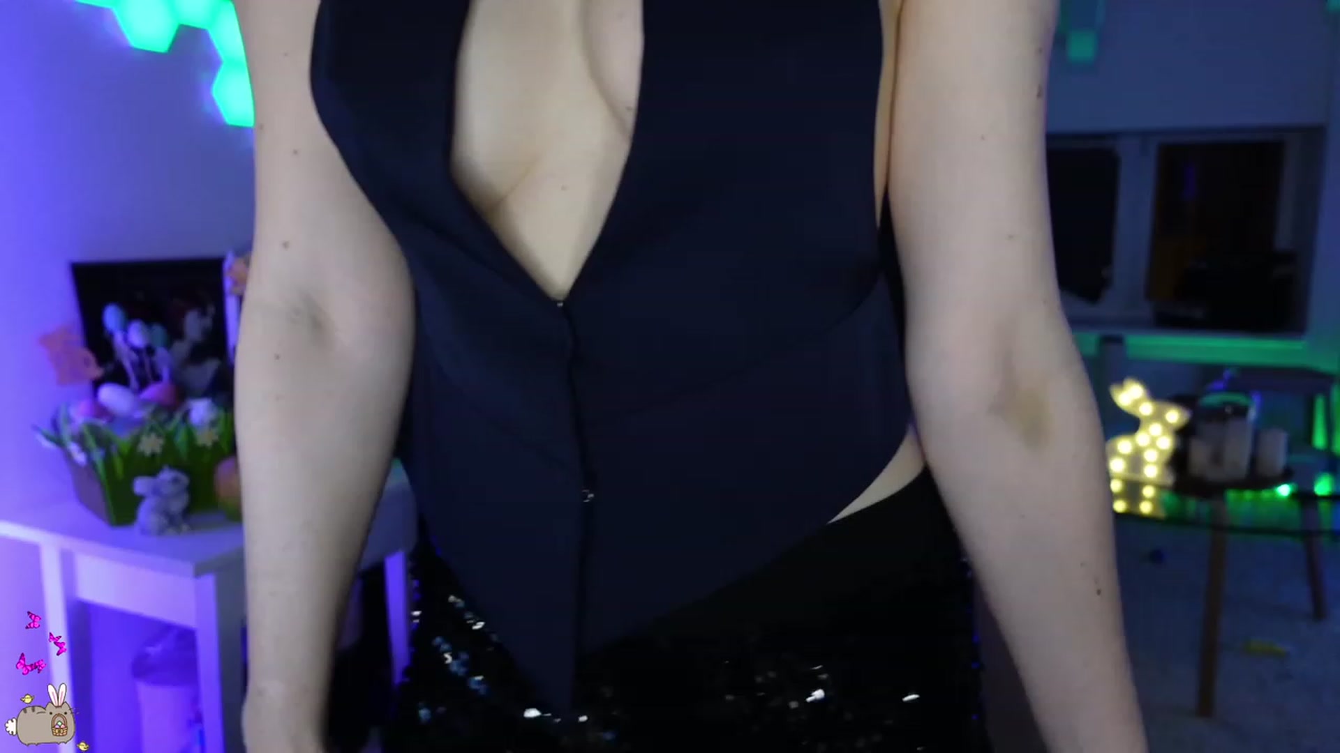 Gallery image thumbnail from MissMaddies's myfreecams stream on, 04/24/2023, 24:00 image 4 of 20