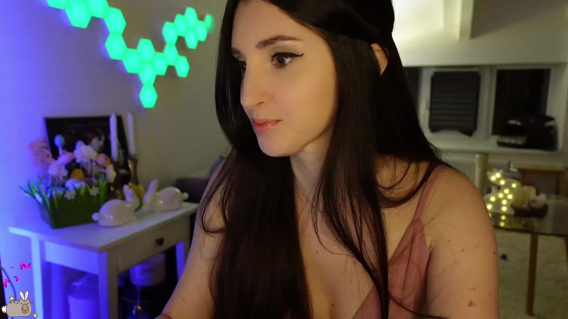 Gallery image thumbnail from MissMaddies's myfreecams stream on, 04/30/2023, 20:29 image 11 of 20