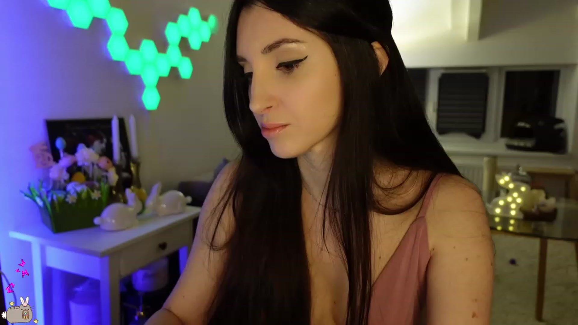 Gallery image thumbnail from MissMaddies's myfreecams stream on, 04/30/2023, 20:29 image 12 of 20