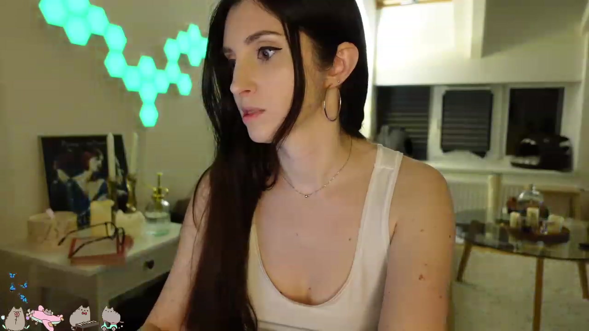 Gallery image thumbnail from MissMaddies's myfreecams stream on, 05/02/2023, 01:54 image 14 of 20