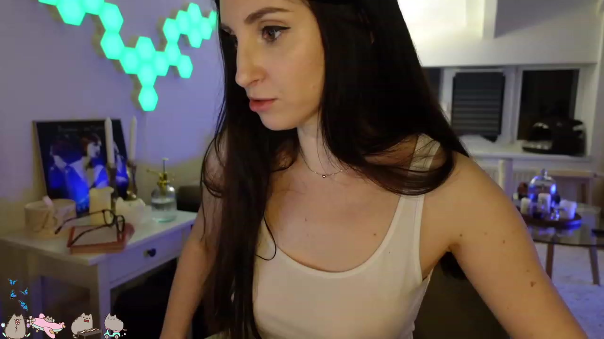 Gallery image thumbnail from MissMaddies's myfreecams stream on, 05/02/2023, 01:54 image 2 of 20