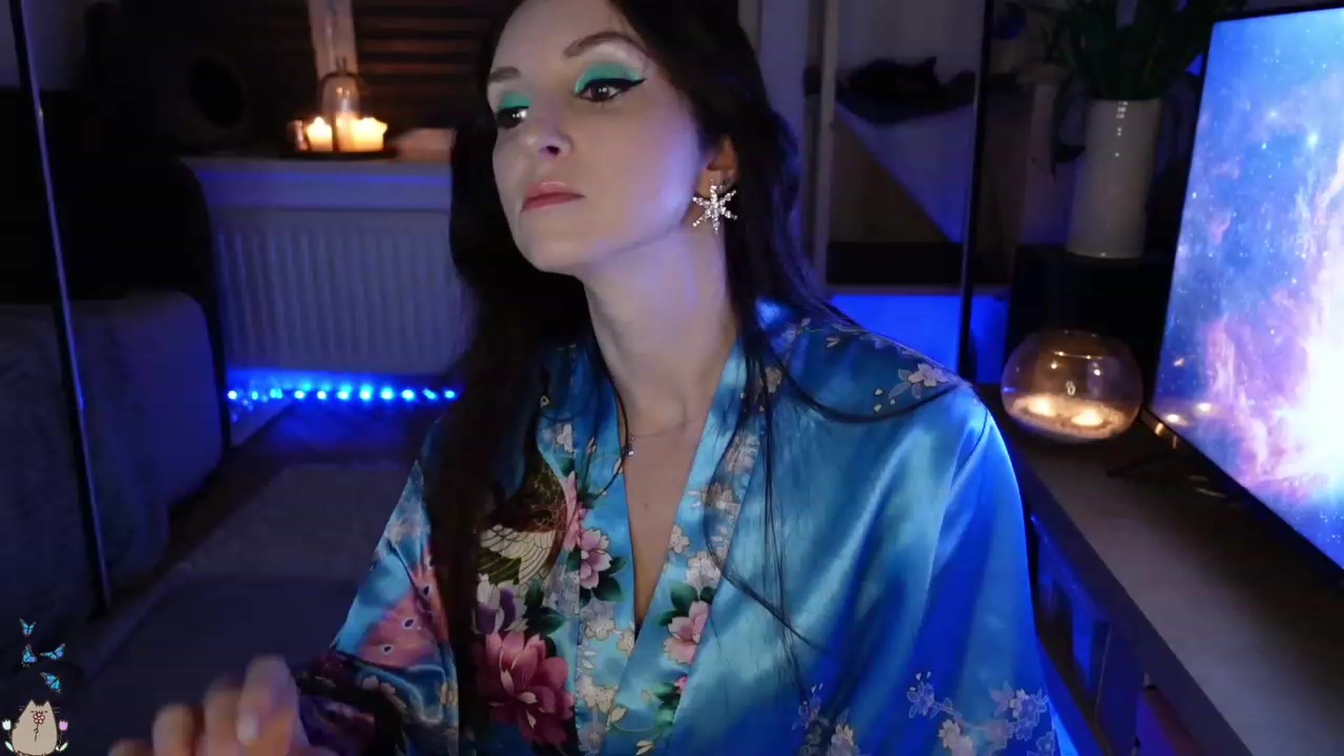 Gallery image thumbnail from MissMaddies's myfreecams stream on, 05/07/2023, 24:15 image 2 of 20