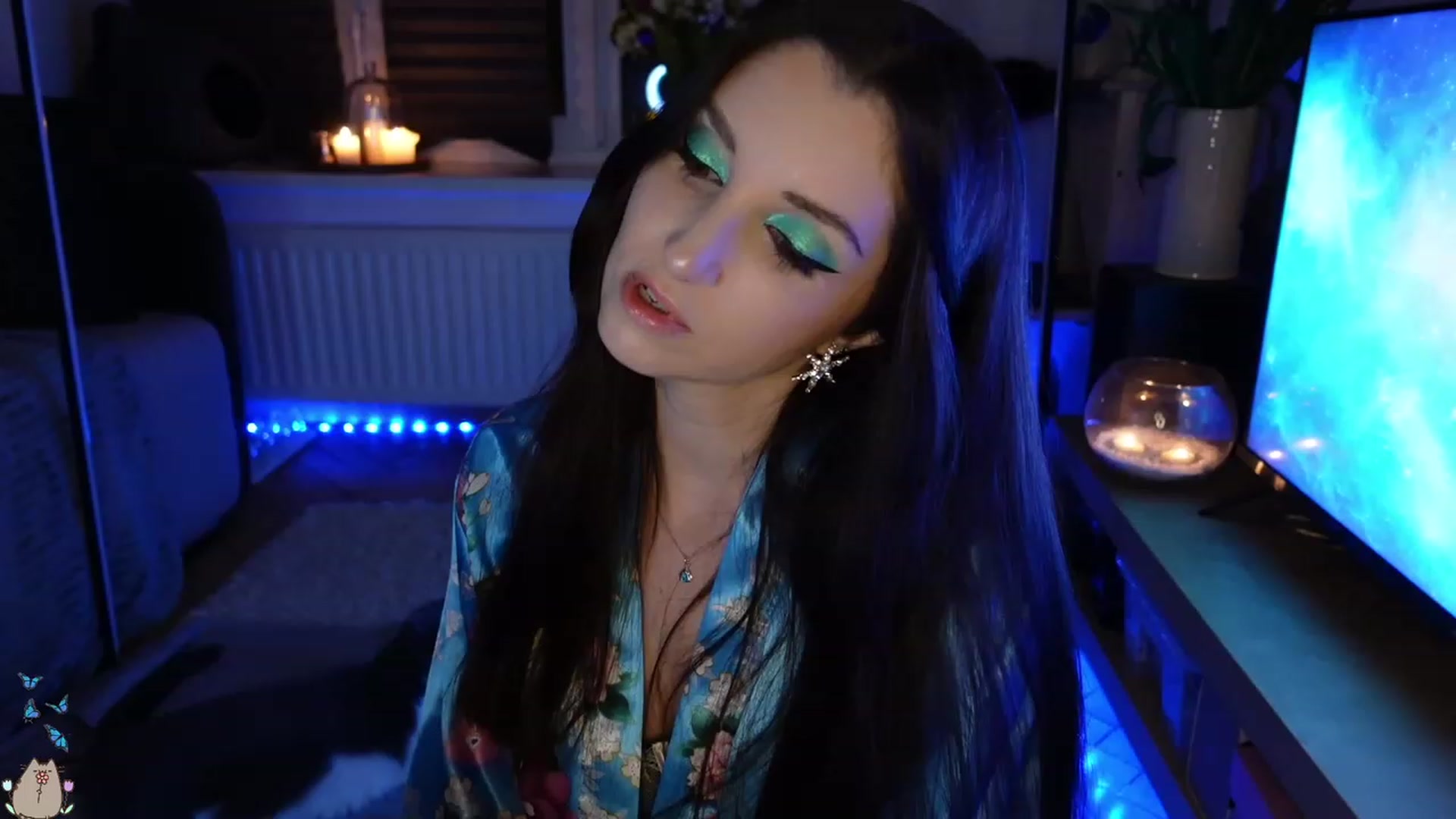 Gallery image thumbnail from MissMaddies's myfreecams stream on, 05/07/2023, 24:16 image 7 of 20