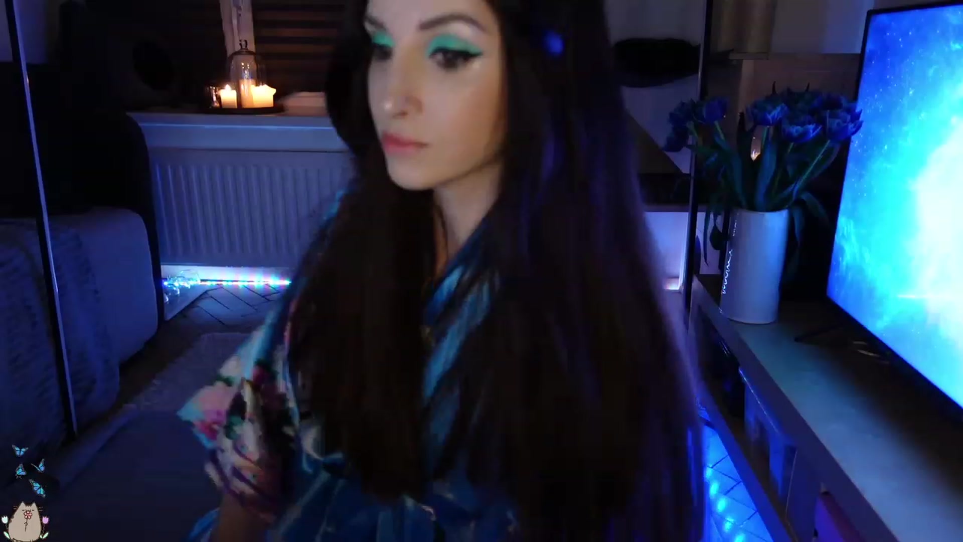 Gallery image thumbnail from MissMaddies's myfreecams stream on, 05/07/2023, 24:16 image 13 of 20