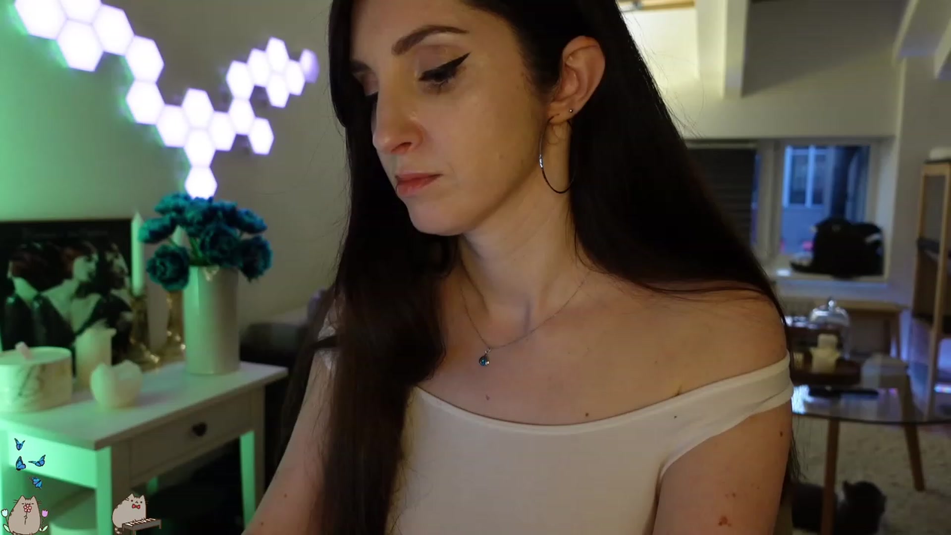 Gallery image thumbnail from MissMaddies's myfreecams stream on, 05/10/2023, 03:14 image 18 of 20