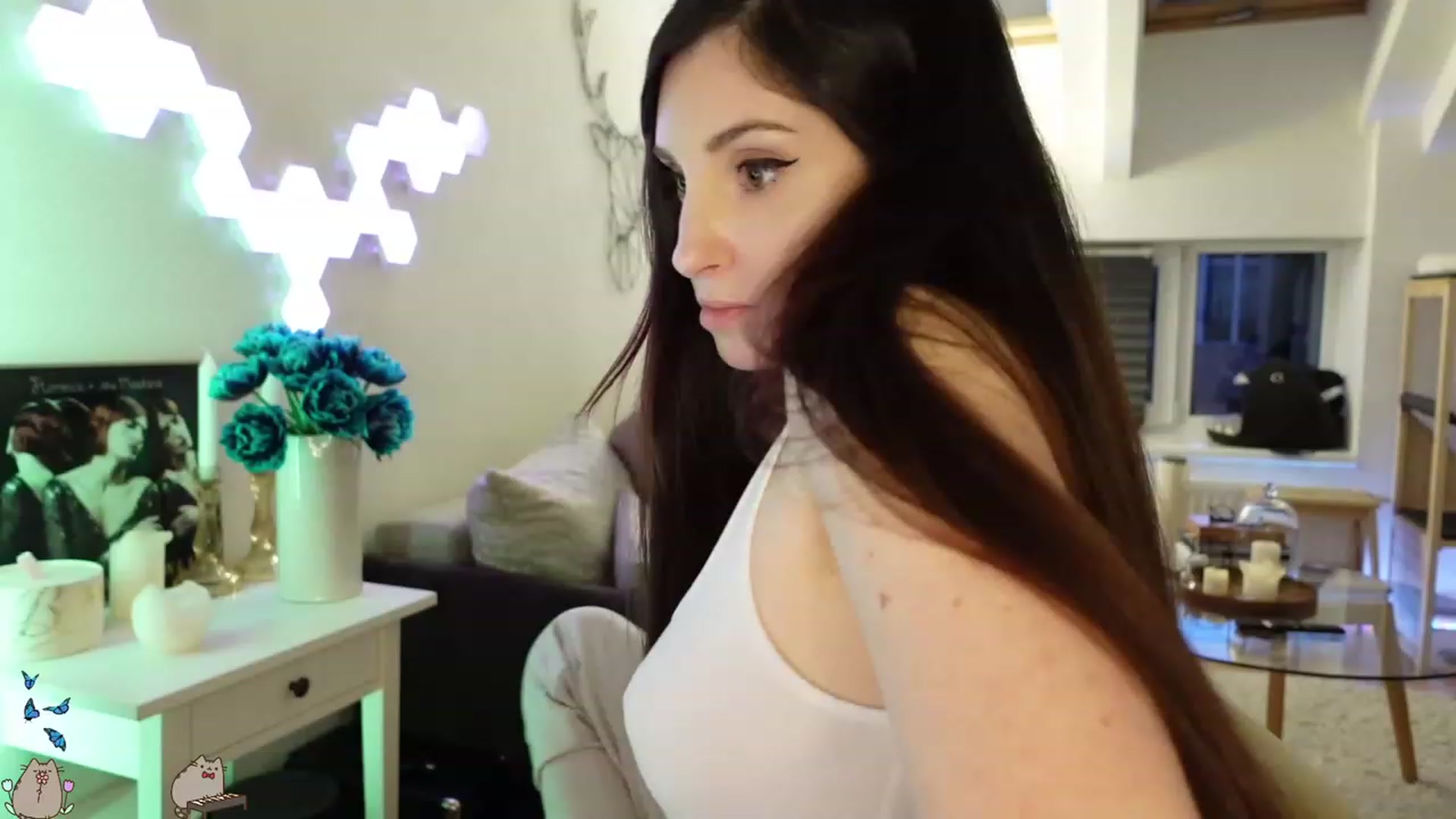 Gallery image thumbnail from MissMaddies's myfreecams stream on, 05/10/2023, 03:14 image 6 of 20