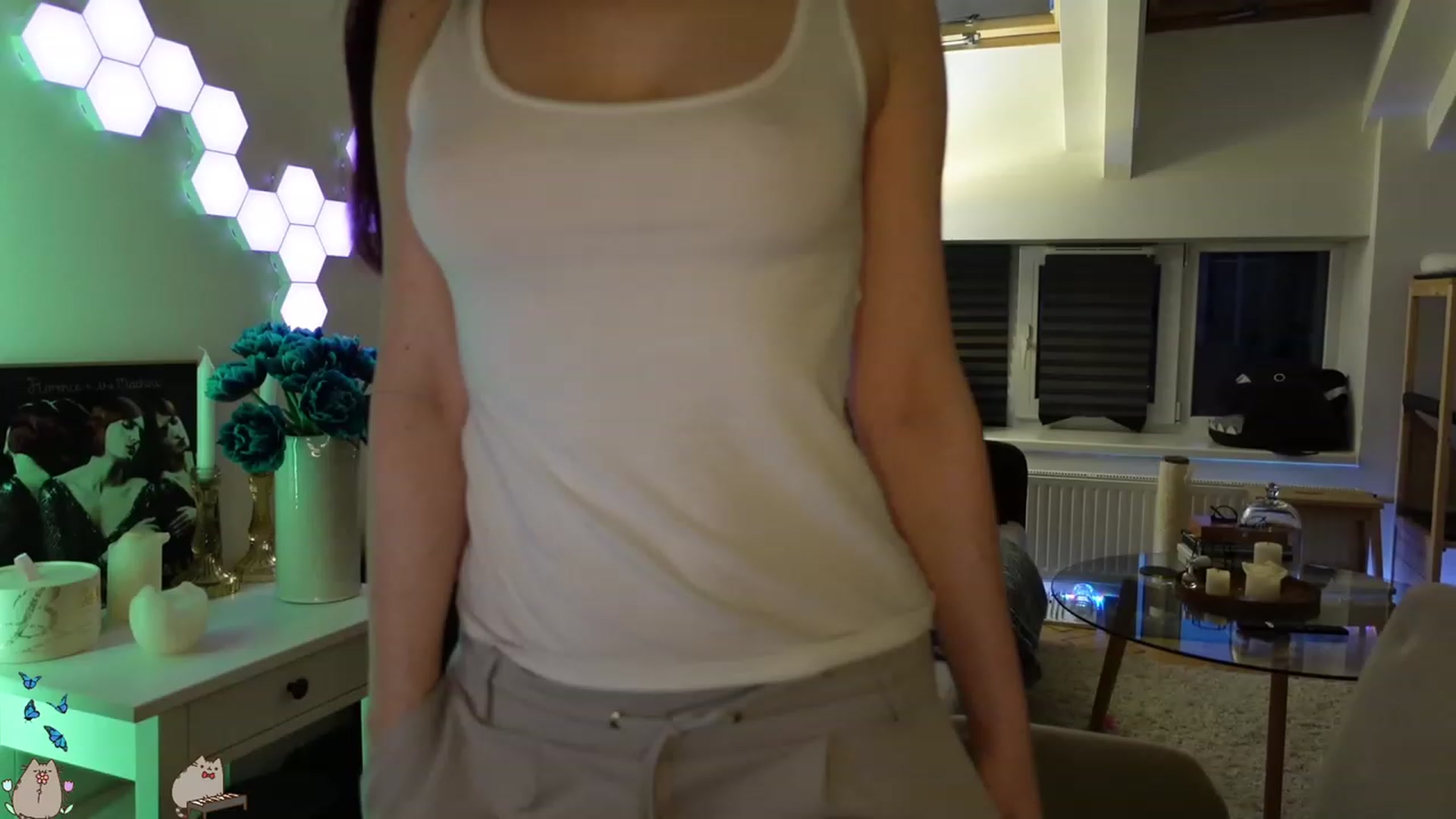 Gallery image thumbnail from MissMaddies's myfreecams stream on, 05/10/2023, 03:14 image 3 of 20