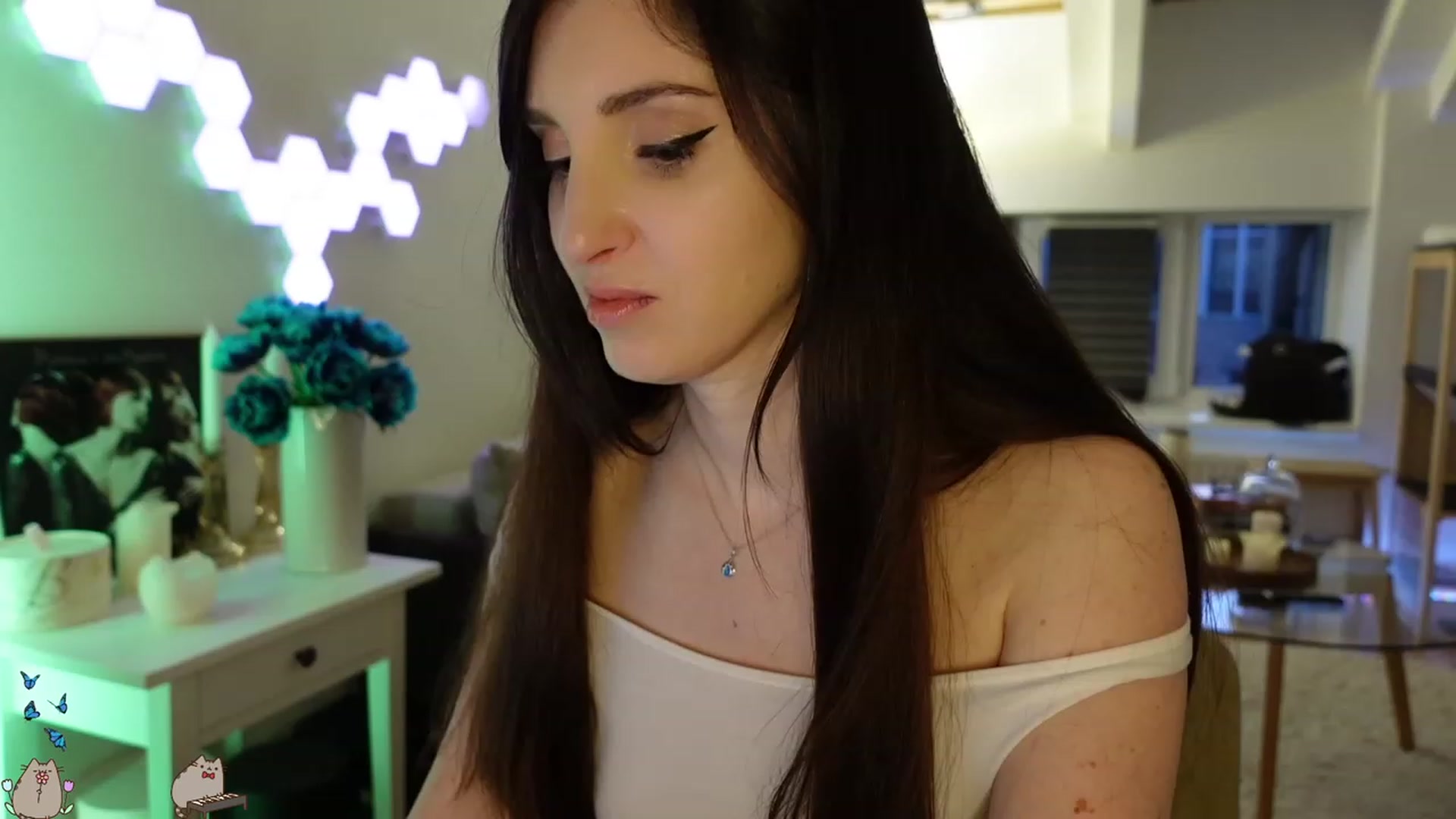 Gallery image thumbnail from MissMaddies's myfreecams stream on, 05/10/2023, 03:14 image 13 of 20