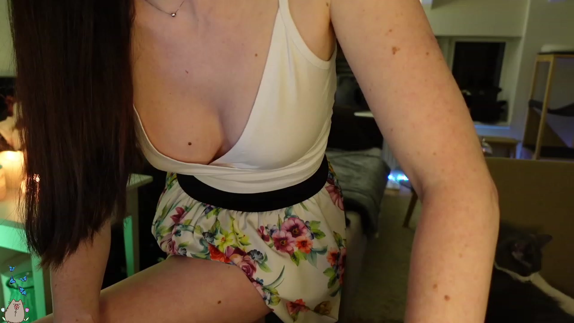 Gallery image thumbnail from MissMaddies's myfreecams stream on, 05/13/2023, 02:27 image 2 of 20