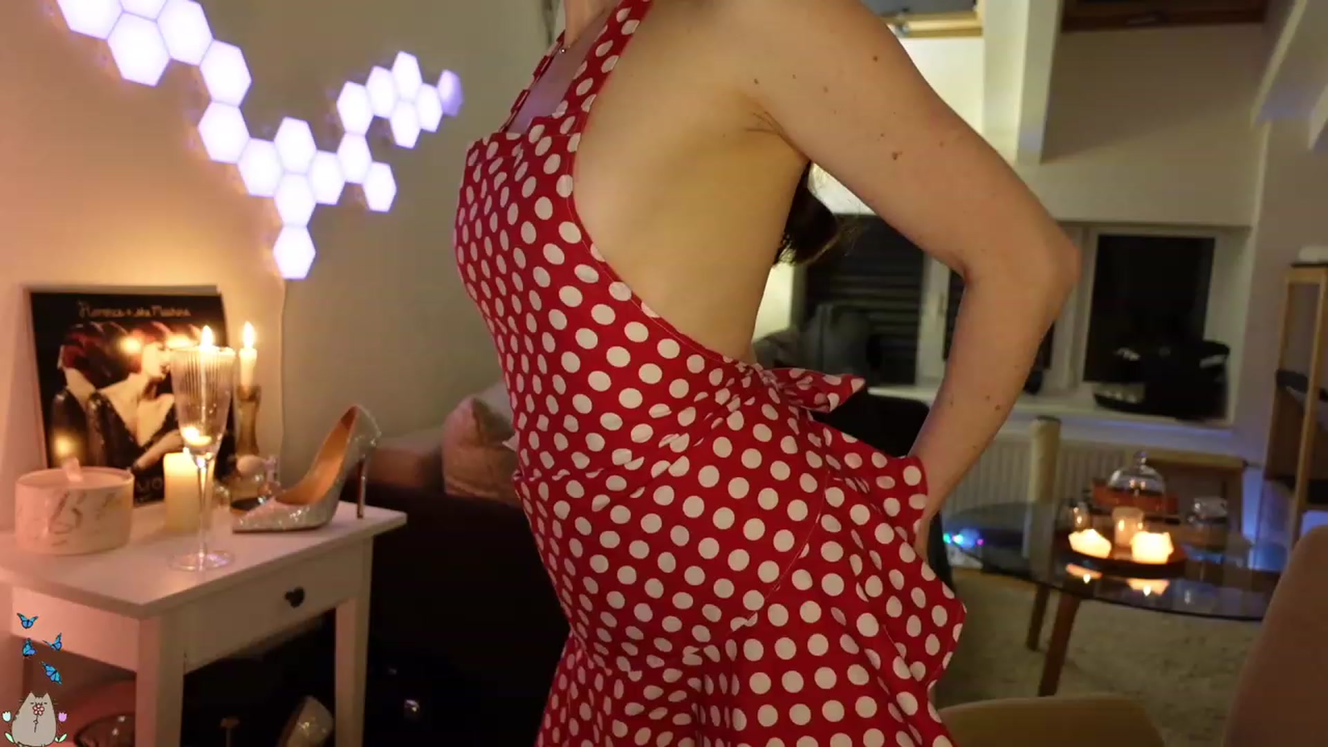 Gallery image thumbnail from MissMaddies's myfreecams stream on, 05/15/2023, 24:30 image 20 of 20