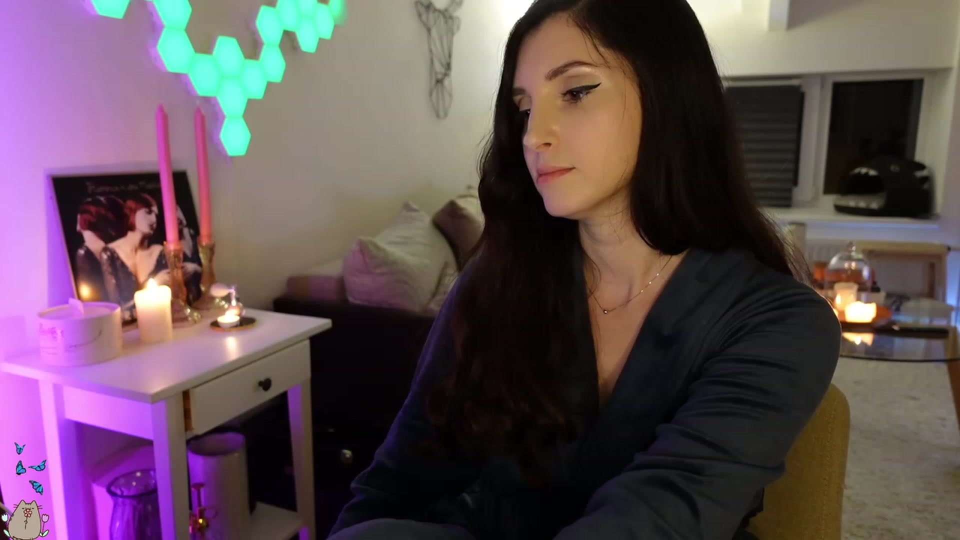 Gallery image thumbnail from MissMaddies's myfreecams stream on, 05/17/2023, 01:11 image 17 of 20