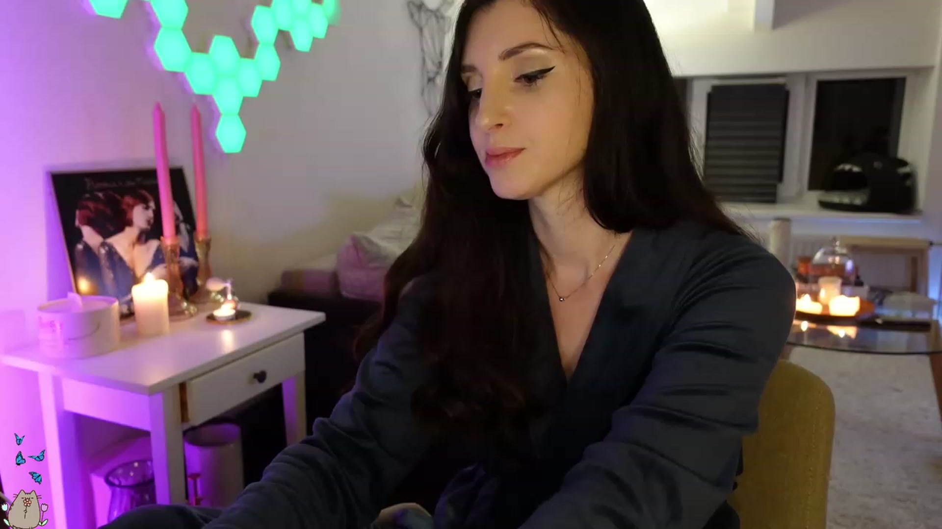 Gallery image thumbnail from MissMaddies's myfreecams stream on, 05/17/2023, 01:11 image 16 of 20