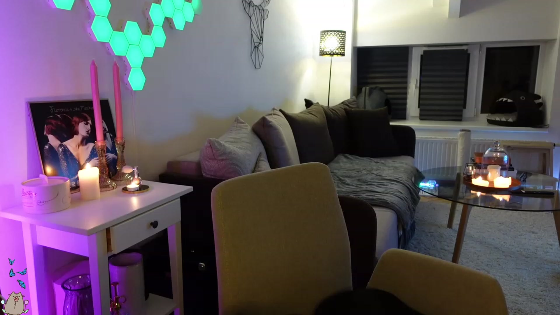 Gallery image thumbnail from MissMaddies's myfreecams stream on, 05/17/2023, 01:11 image 18 of 20