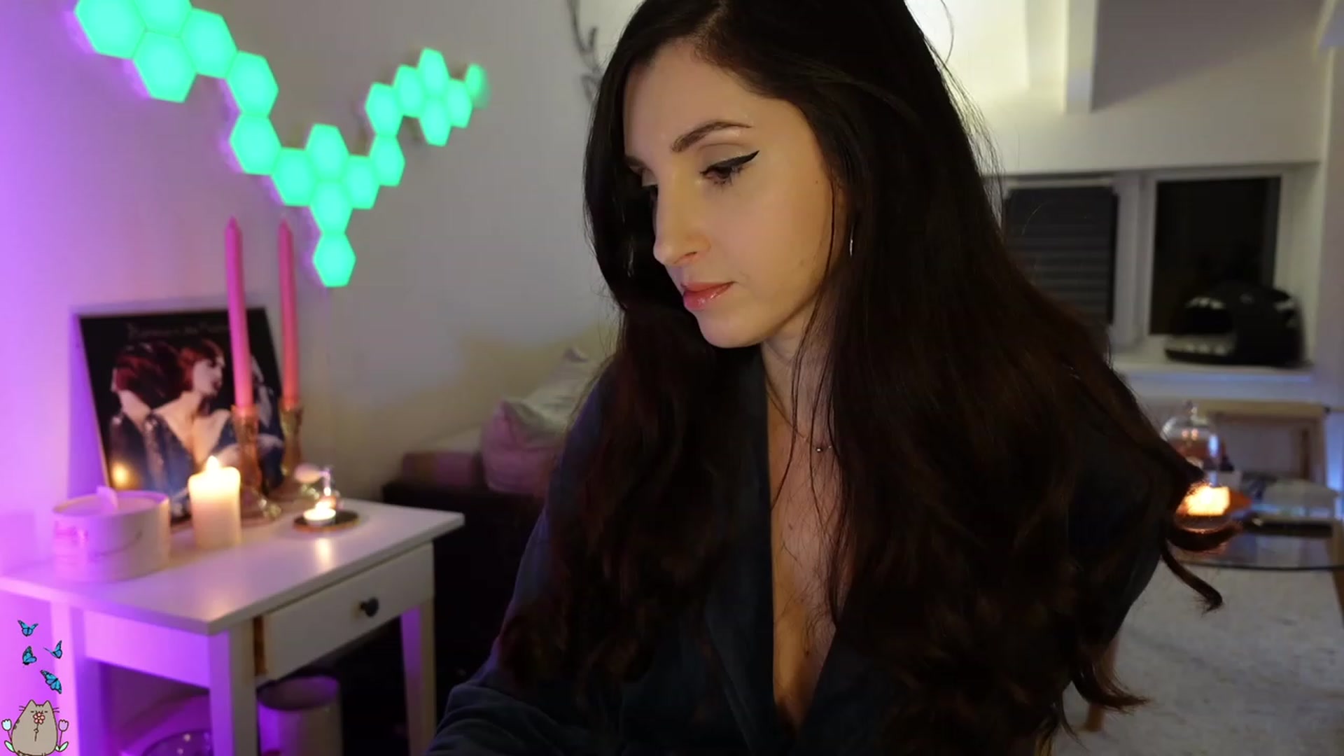 Gallery image thumbnail from MissMaddies's myfreecams stream on, 05/17/2023, 01:11 image 1 of 20