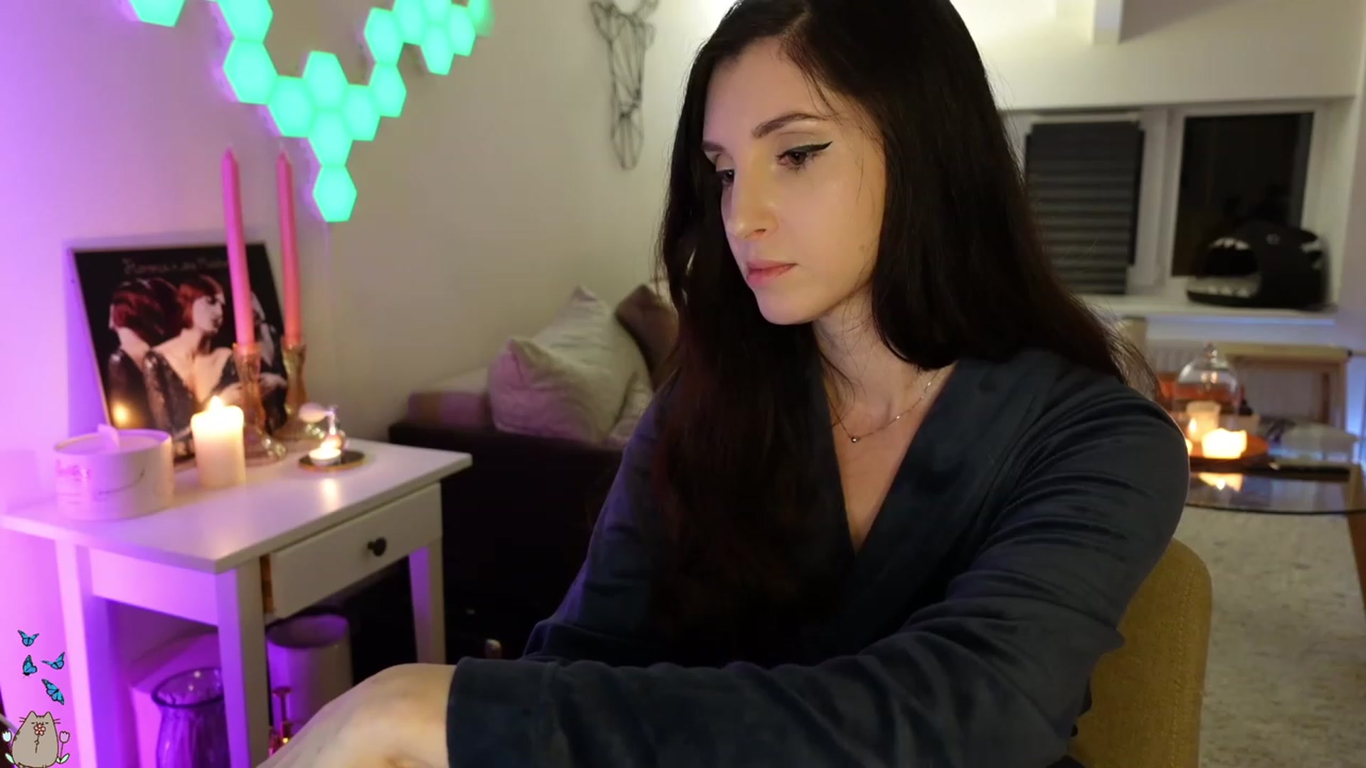 Gallery image thumbnail from MissMaddies's myfreecams stream on, 05/17/2023, 01:11 image 17 of 20