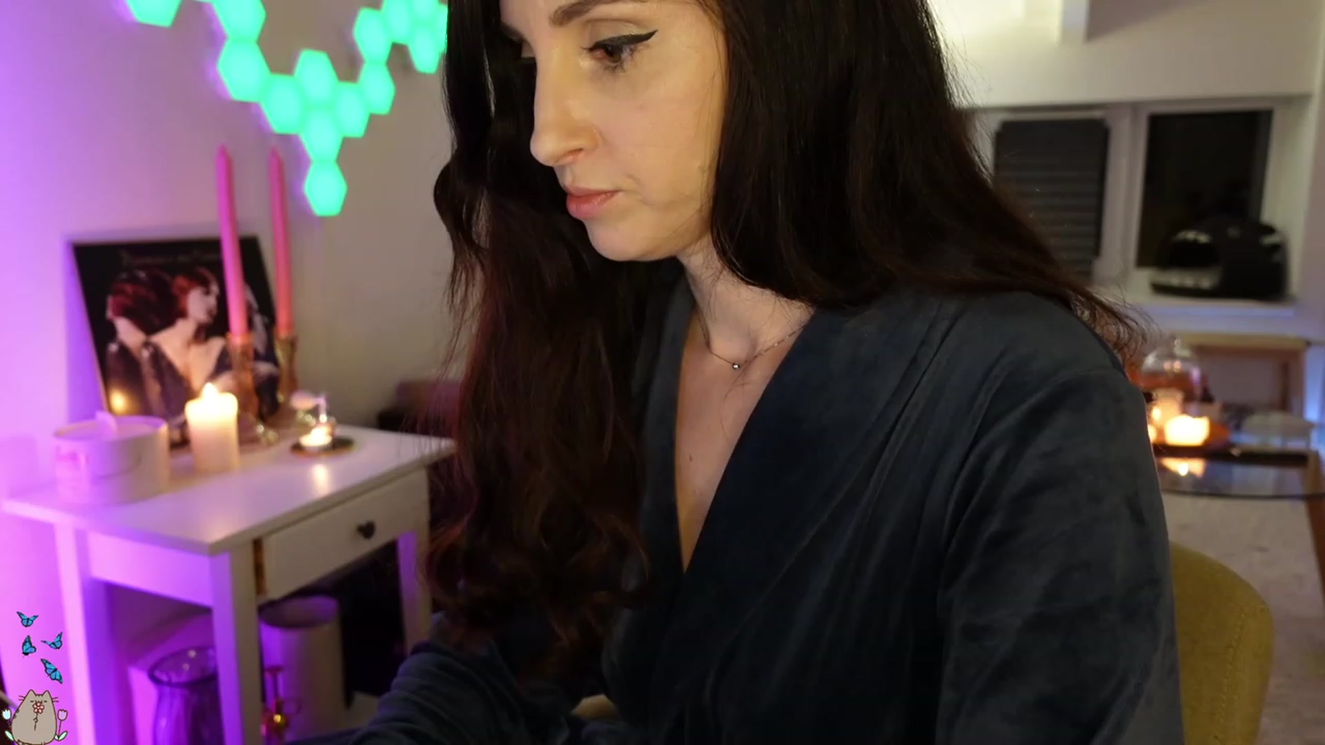 Gallery image thumbnail from MissMaddies's myfreecams stream on, 05/17/2023, 01:11 image 14 of 20