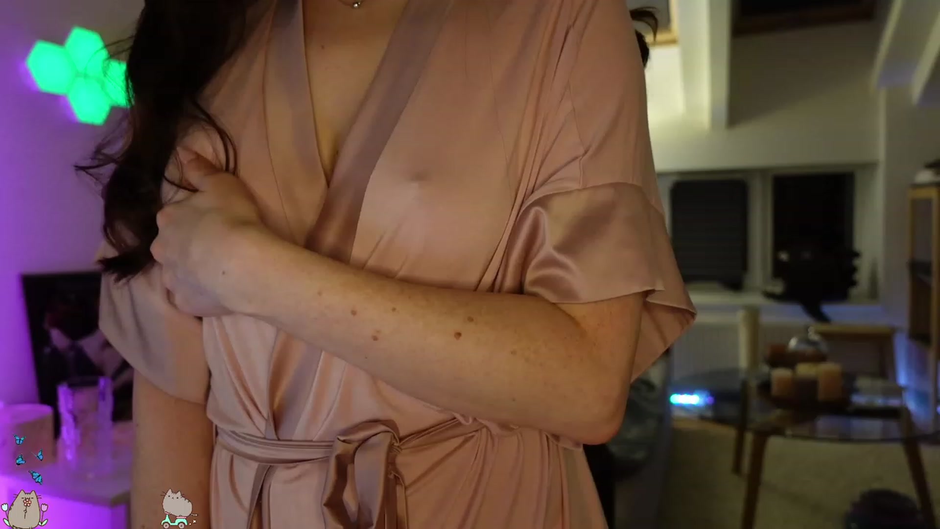 Gallery image thumbnail from MissMaddies's myfreecams stream on, 05/17/2023, 22:07 image 10 of 20