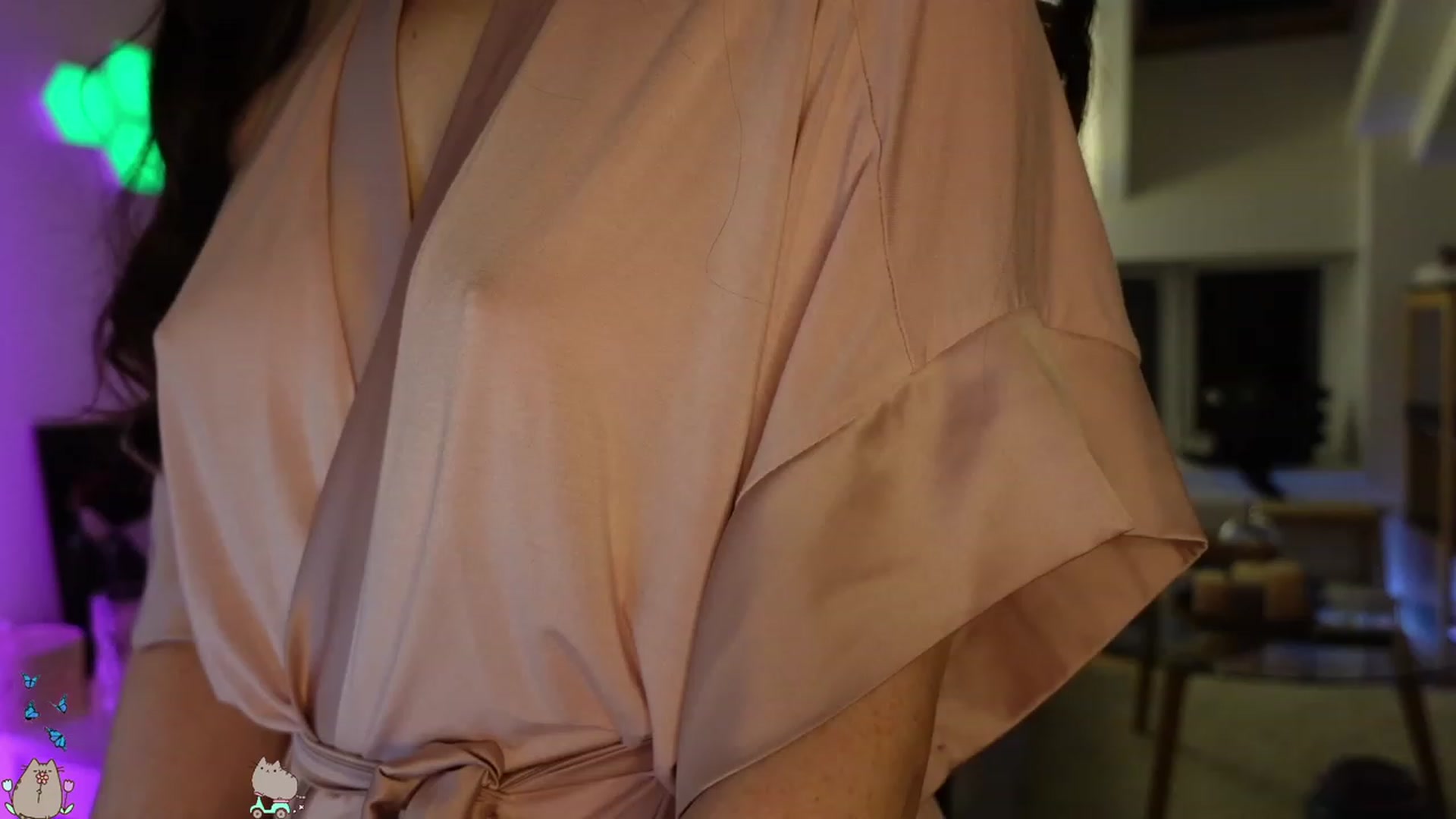 Gallery image thumbnail from MissMaddies's myfreecams stream on, 05/17/2023, 22:07 image 12 of 20