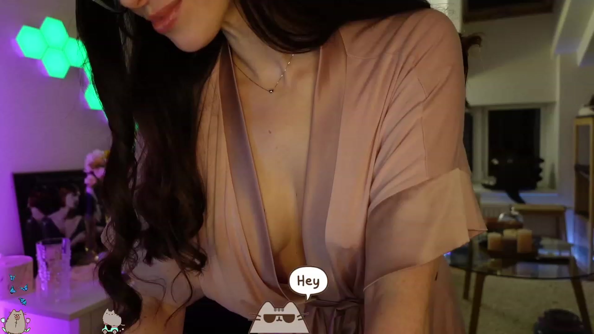 Gallery image thumbnail from MissMaddies's myfreecams stream on, 05/17/2023, 22:07 image 8 of 20