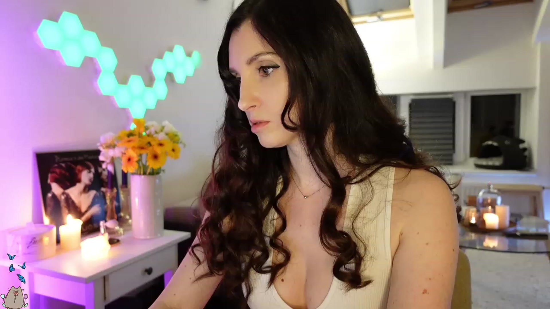 Gallery image thumbnail from MissMaddies's myfreecams stream on, 05/19/2023, 01:23 image 7 of 20