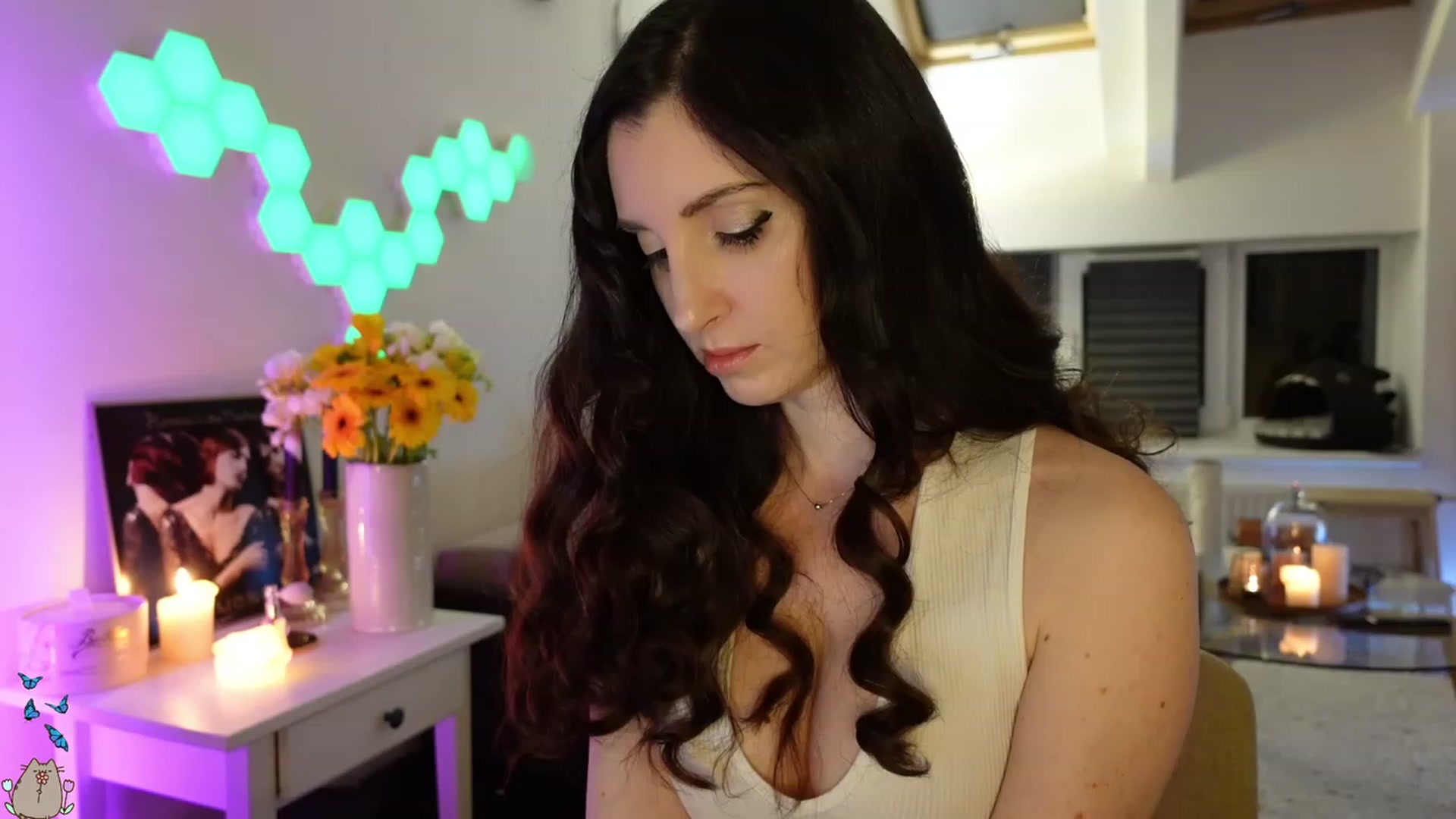 Gallery image thumbnail from MissMaddies's myfreecams stream on, 05/19/2023, 01:23 image 6 of 20