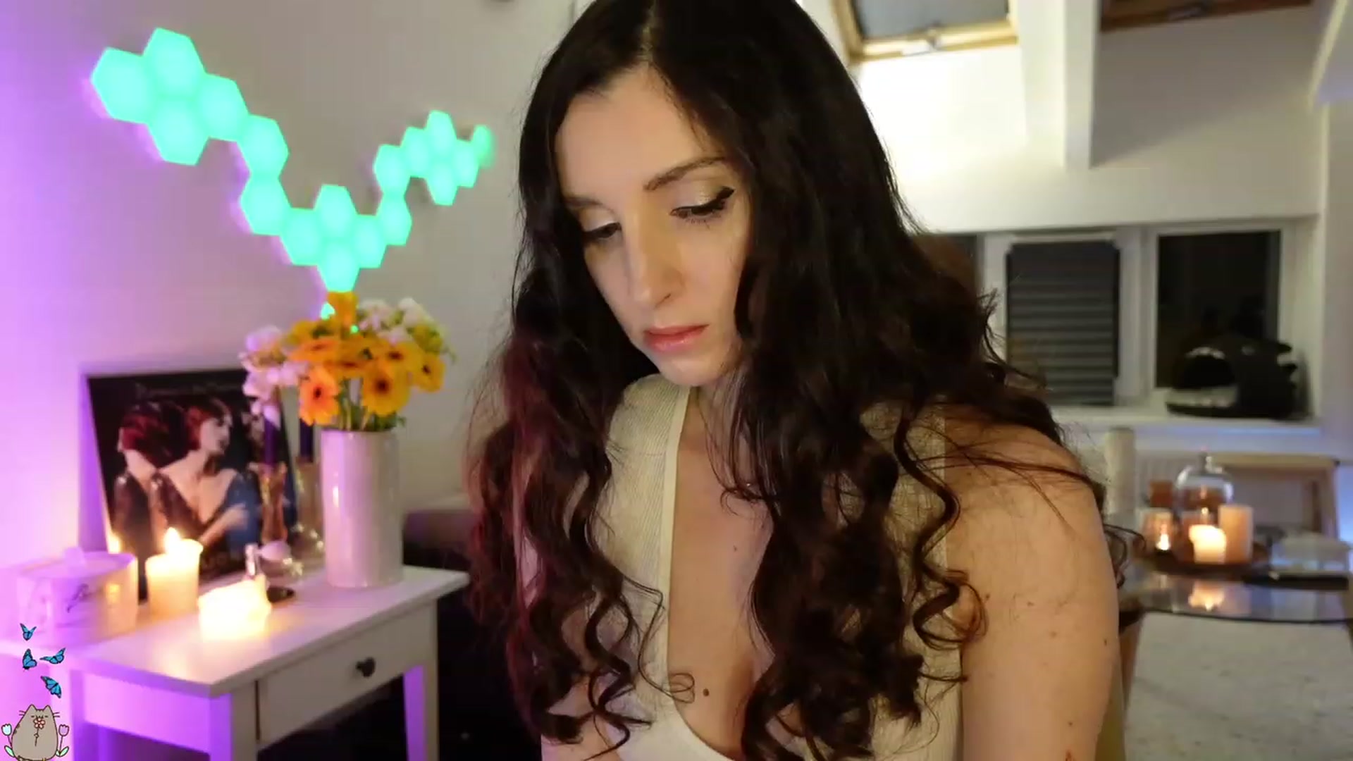 Gallery image thumbnail from MissMaddies's myfreecams stream on, 05/19/2023, 01:23 image 19 of 20