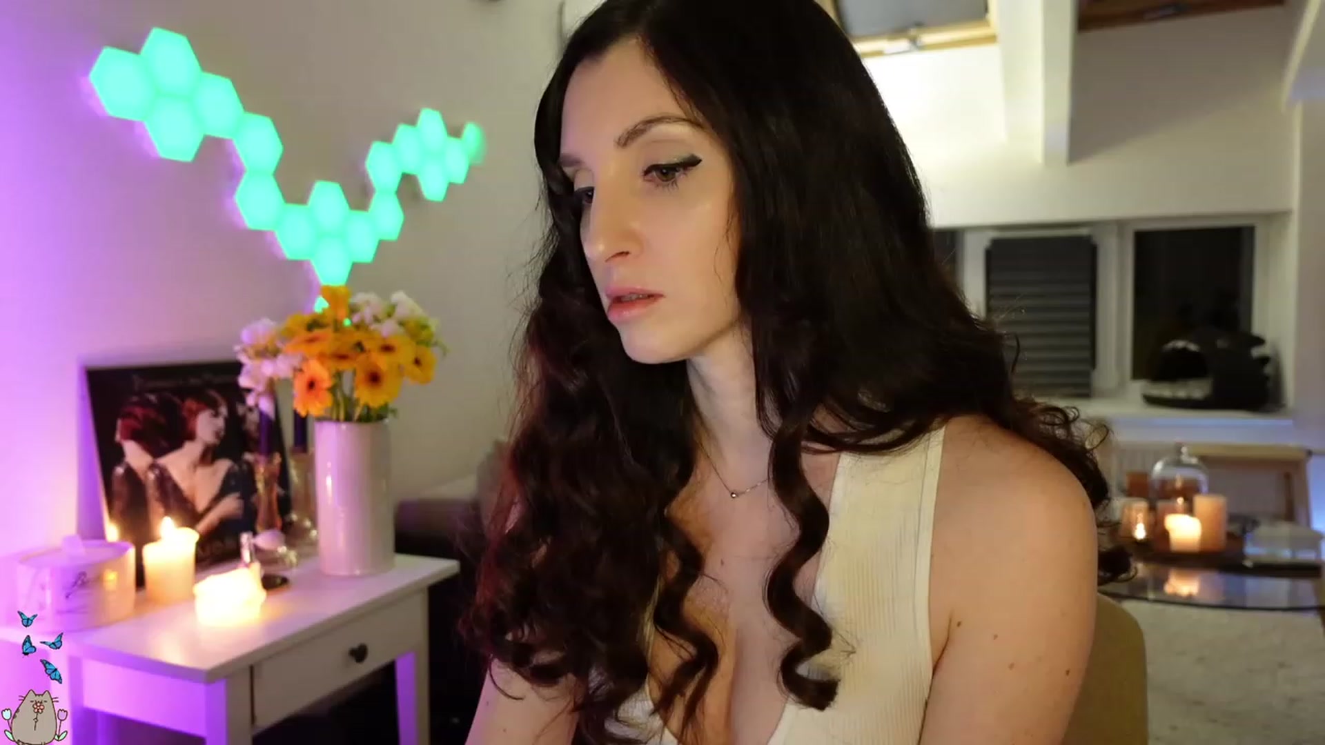 Gallery image thumbnail from MissMaddies's myfreecams stream on, 05/19/2023, 01:23 image 5 of 20