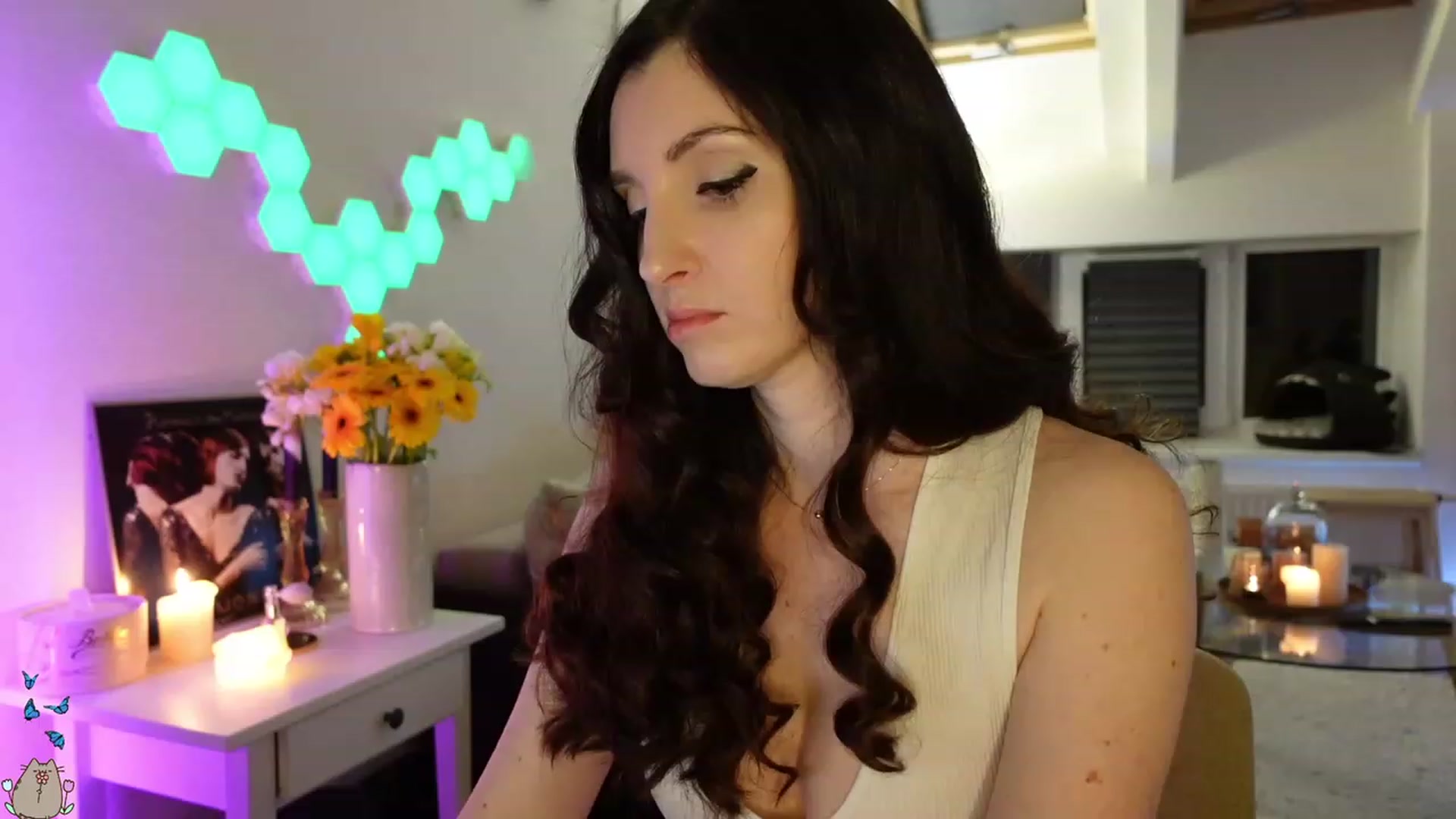 Gallery image thumbnail from MissMaddies's myfreecams stream on, 05/19/2023, 01:23 image 2 of 20