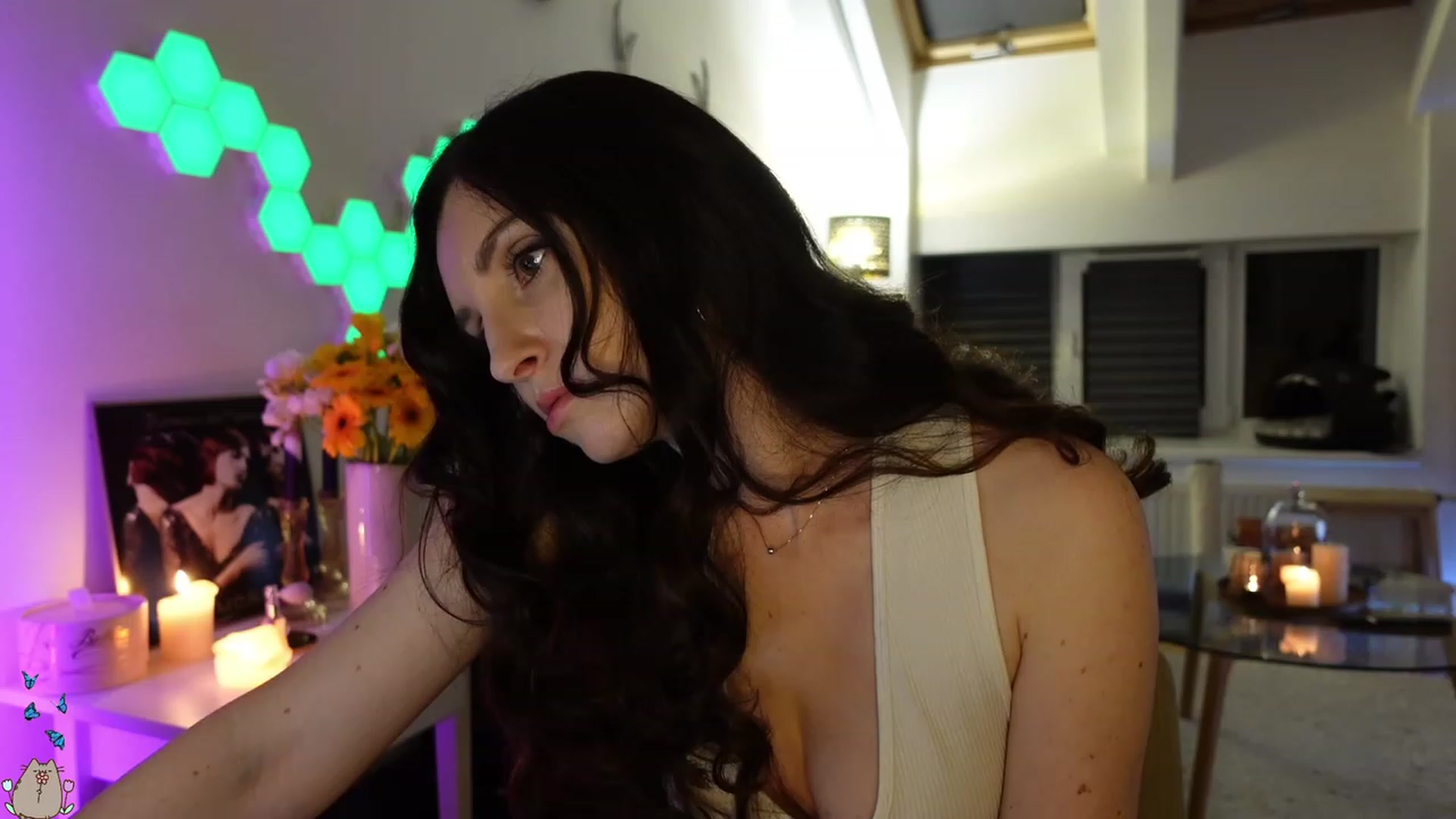 Gallery image thumbnail from MissMaddies's myfreecams stream on, 05/19/2023, 01:23 image 9 of 20