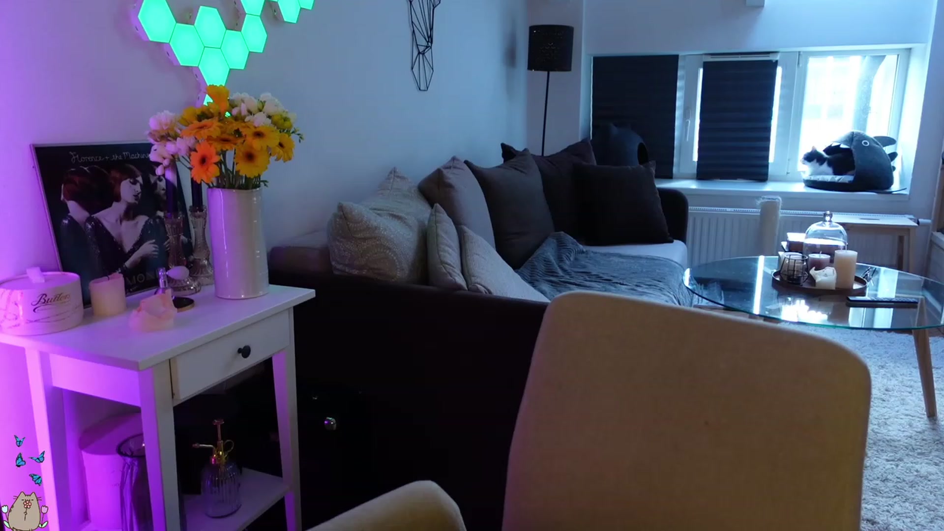 Gallery image thumbnail from MissMaddies's myfreecams stream on, 05/19/2023, 04:19 image 9 of 20
