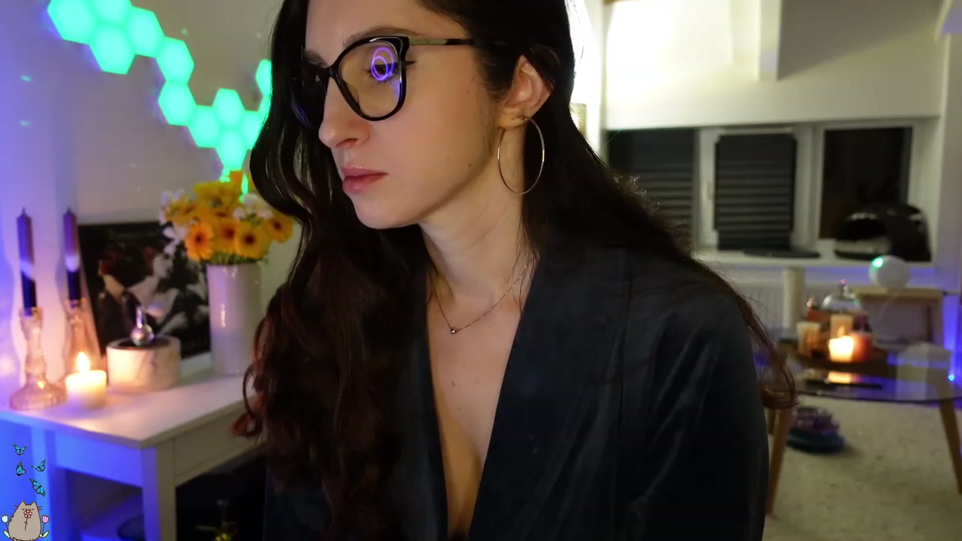 Gallery image thumbnail from MissMaddies's myfreecams stream on, 05/21/2023, 01:52 image 7 of 20