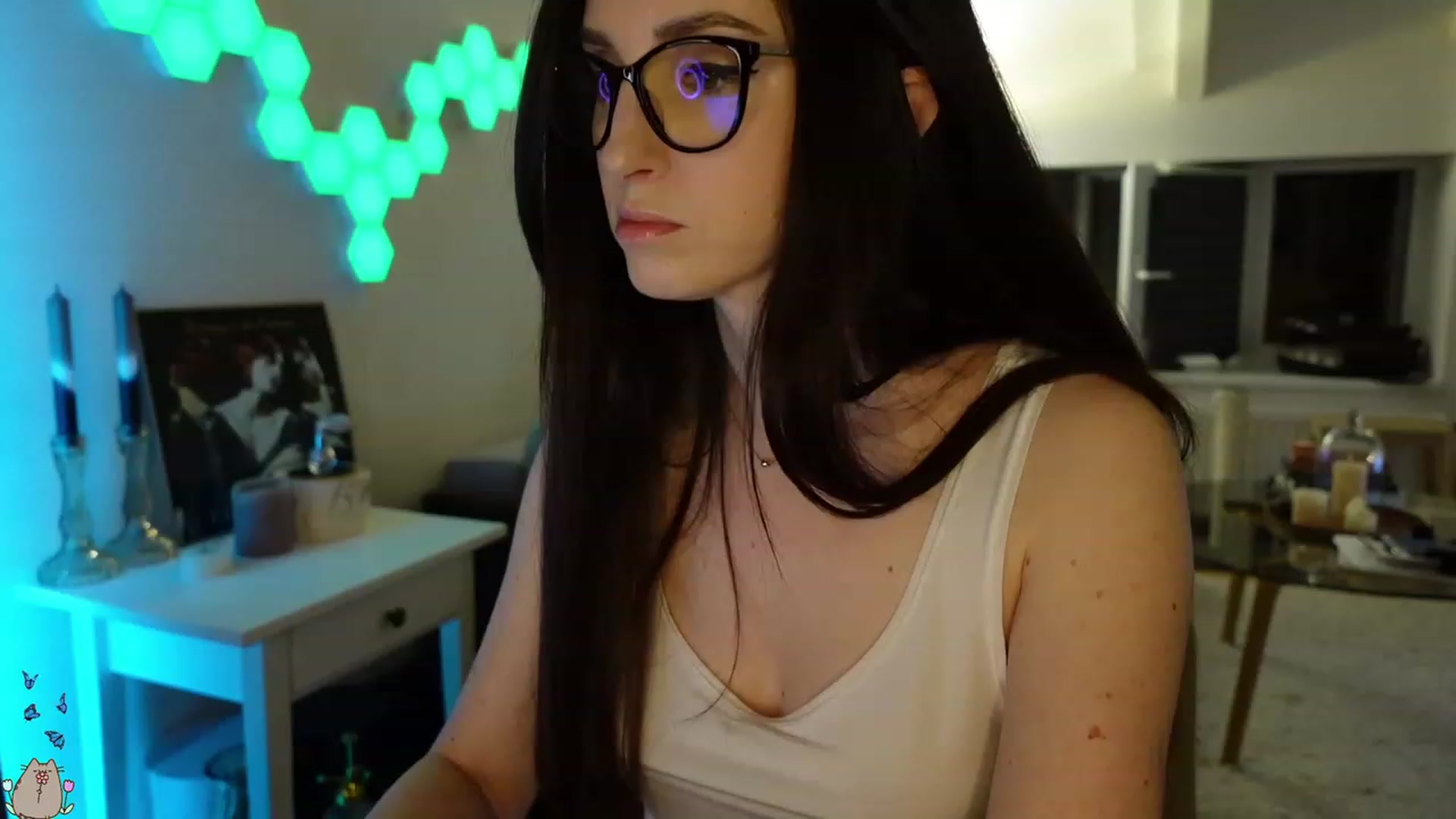 Gallery image thumbnail from MissMaddies's myfreecams stream on, 05/25/2023, 23:35 image 7 of 20