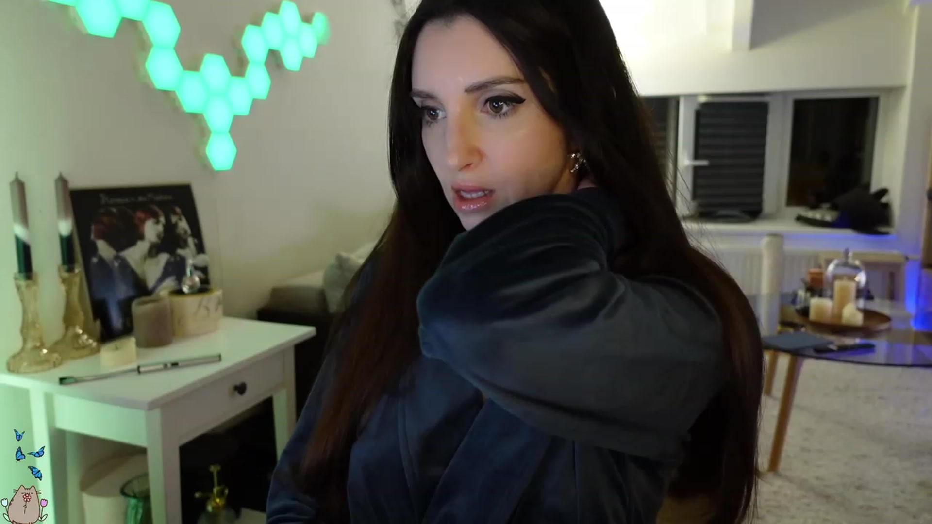 Gallery image thumbnail from MissMaddies's myfreecams stream on, 05/26/2023, 21:40 image 16 of 20