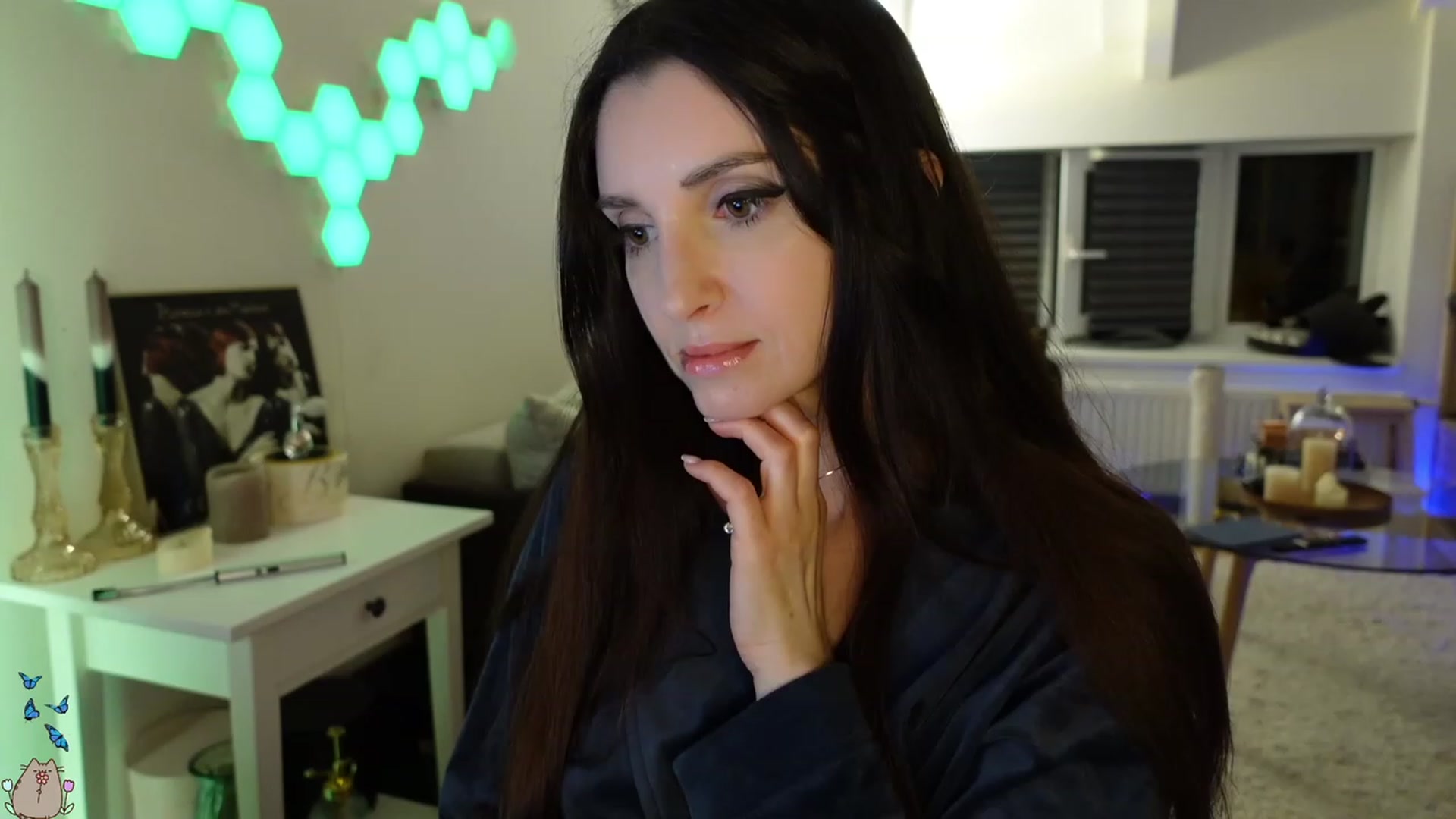 Gallery image thumbnail from MissMaddies's myfreecams stream on, 05/26/2023, 21:40 image 17 of 20