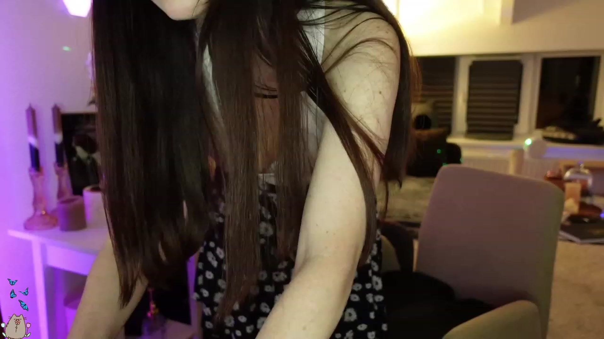 Gallery image thumbnail from MissMaddies's myfreecams stream on, 05/30/2023, 23:56 image 4 of 20