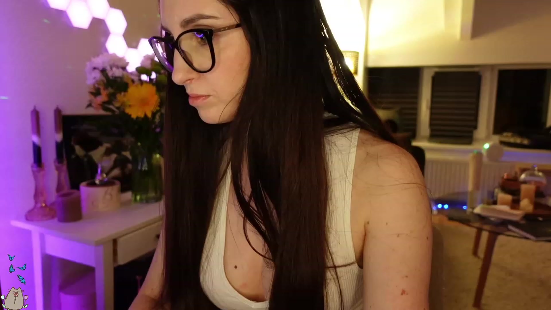Gallery image thumbnail from MissMaddies's myfreecams stream on, 05/31/2023, 01:37 image 9 of 20